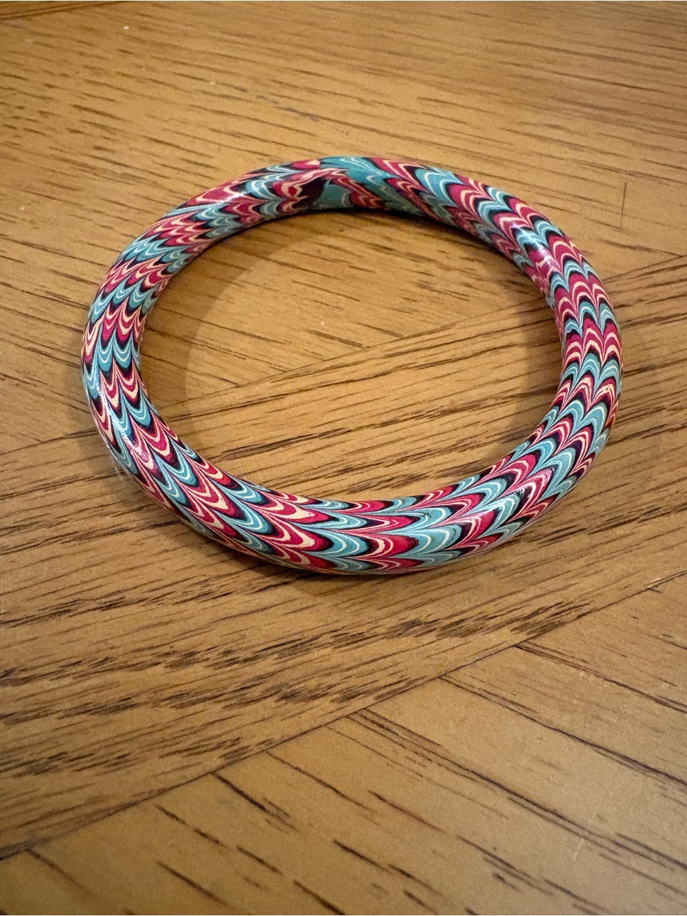 Handcrafted Indian LAC Patterned Bangle Bracelet - Multicolor